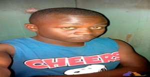 Narevito 25 years old I am from Maputo/Maputo, Seeking Dating Friendship with Woman