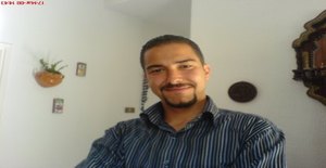 Azeez 36 years old I am from Tunis/Tunis Governorate, Seeking Dating Friendship with Woman
