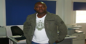 Jacksonmuangole 43 years old I am from Luanda/Luanda, Seeking Dating with Woman