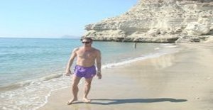 Amfeijoo 62 years old I am from Palermo/Buenos Aires Capital, Seeking Dating Friendship with Woman