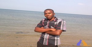 Cleytonsuares 29 years old I am from Matola/Maputo, Seeking Dating Friendship with Woman
