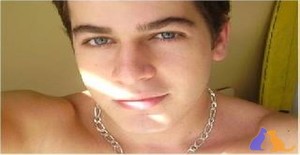 John victor 22 years old I am from Paris/Ile de France, Seeking Dating Friendship with Woman