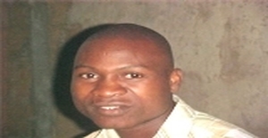 Moini 38 years old I am from Maputo/Maputo, Seeking Dating Friendship with Woman