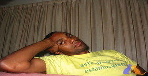 Huo 45 years old I am from Maputo/Maputo, Seeking Dating Friendship with Woman
